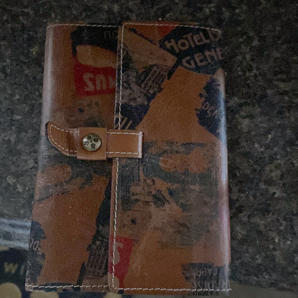 Tri fold wallet